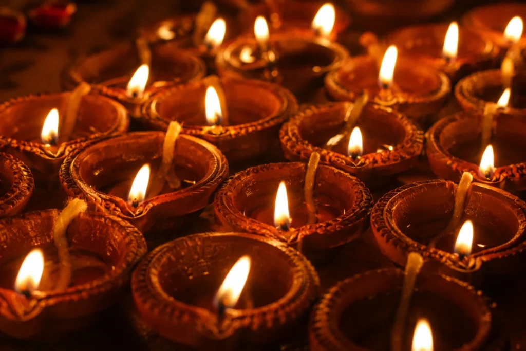 The symbolism dia in Hindu iconography
